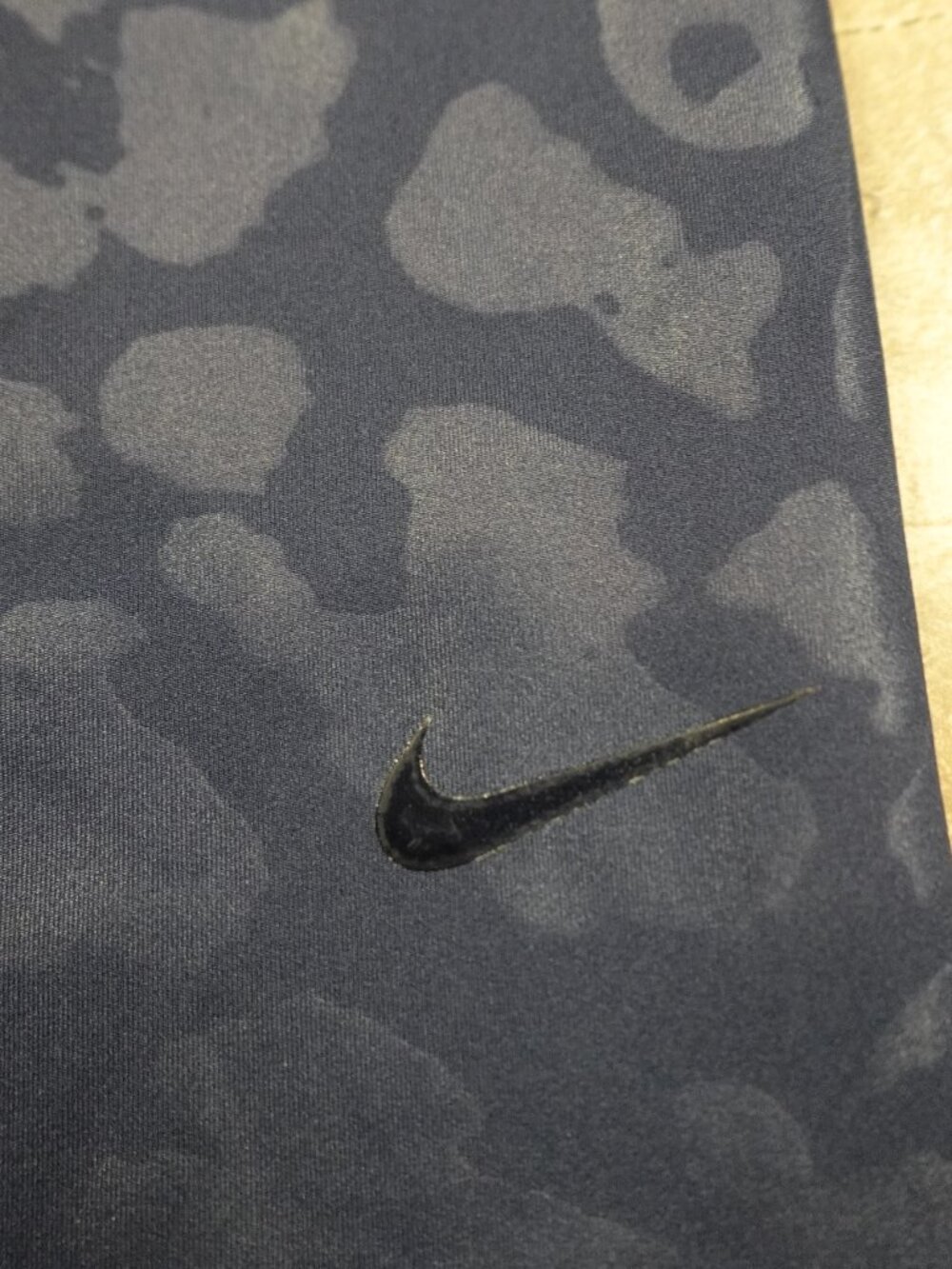 Nike Pro Dri-FIT High-Waisted 7/8 Leggings Women’s Medium Blue Leopard Print - Picture 3 of 12